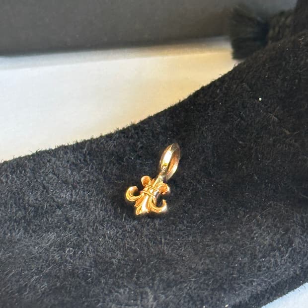 [OS] 크롬하츠 스택 bs 플레어 골드 22k 참 새제품 목걸이 팬던트