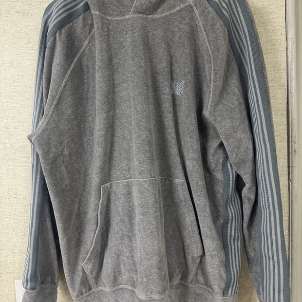 니들스 벨루어 후드