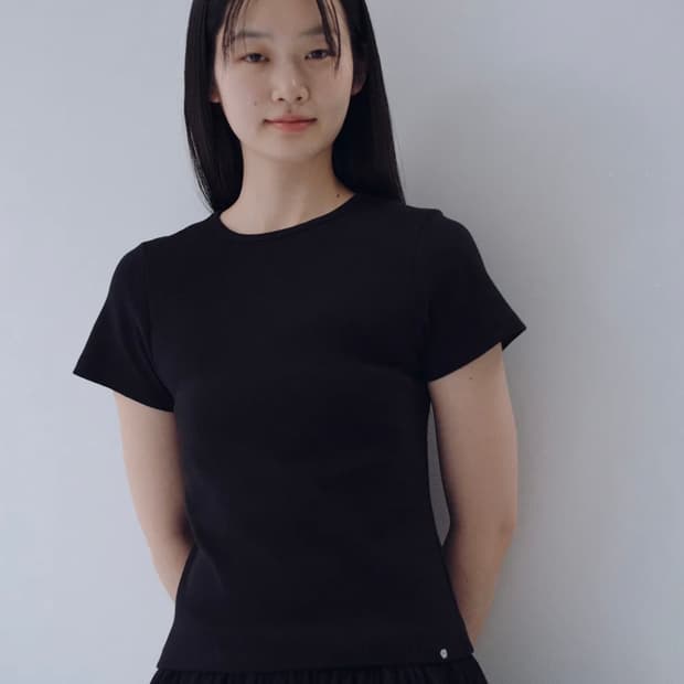 오헤시오 BASIC SLIM RIBBED T-SHIR
