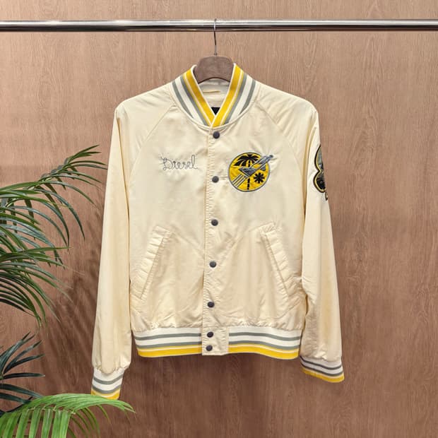 디젤 바시티 봄버 자켓 팜트리 패치 로고 자수 밑단 소매 디테일 옐로우
