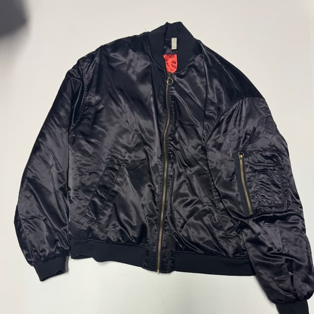 자라 ZARA 오버핏 ma-1 암포켓 항공 다운 점퍼 블랙