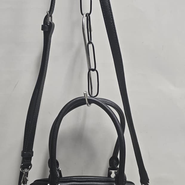 분크 하프문 데뷔 스몰백 (가죽제품)