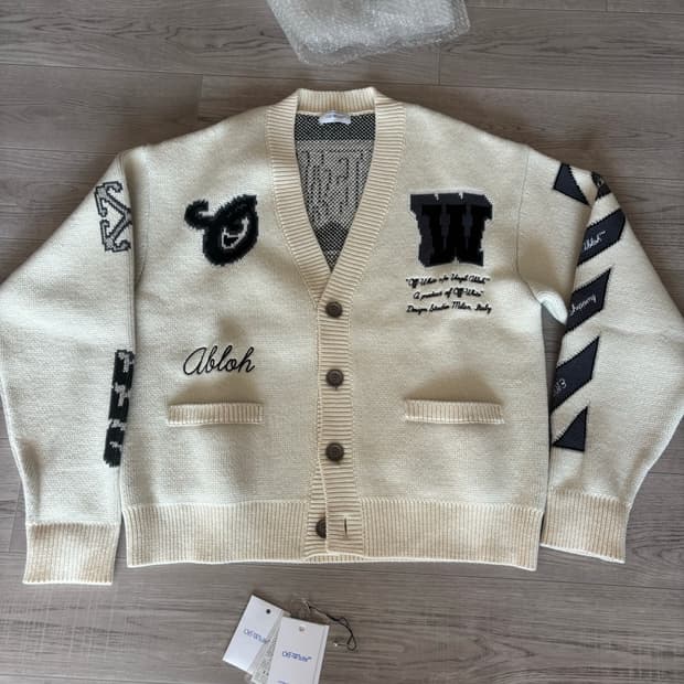 [S] 오프화이트 문 바르스 가디건