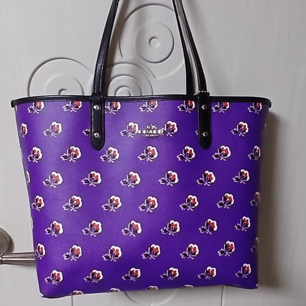 코치 양면 시티 토트백