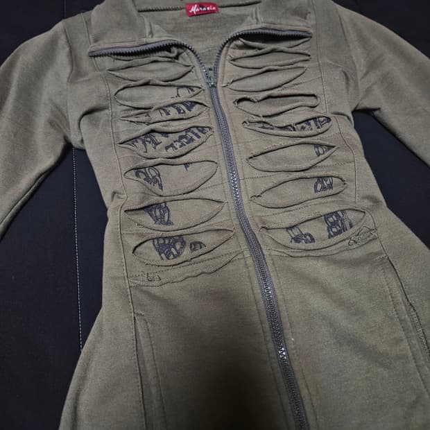 개대장 컷아웃 디테일 펑크 집업 y2k