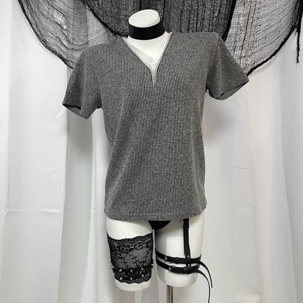 grey zipper t-shirt