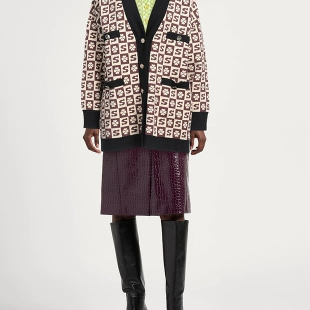 산드로 SANDRO 스트릭자켓  1사이즈 택달린 새제품