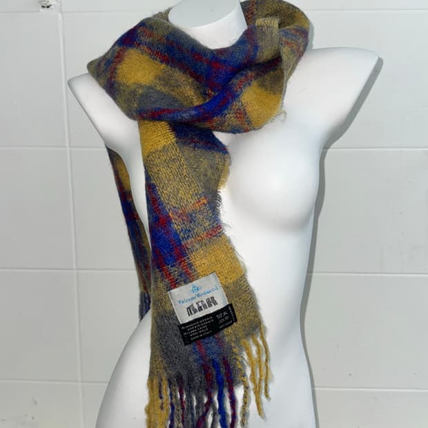 비비안웨스트우드 체크패턴 유카리깔 머플러