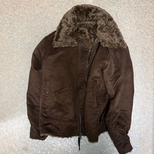 엔지니어드 가먼츠 B3 페이크스웨이드 L