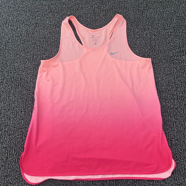 NIKE 나이키 여성 민소매 나시 런닝복 운동복 90(L)