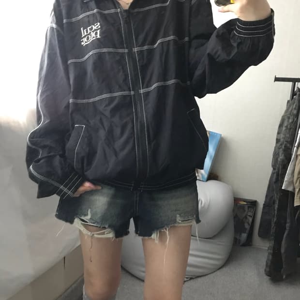 스컬프터 블랙 스티치 바람막이