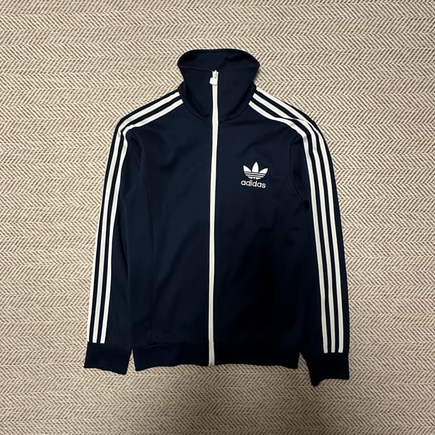 ADIDAS originals zipup jacket navy