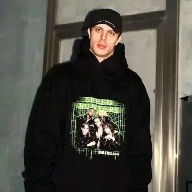 새상품 정품 발렌시아가 스피드헌터 오버핏 후드 블랙 네온 M 두툼함