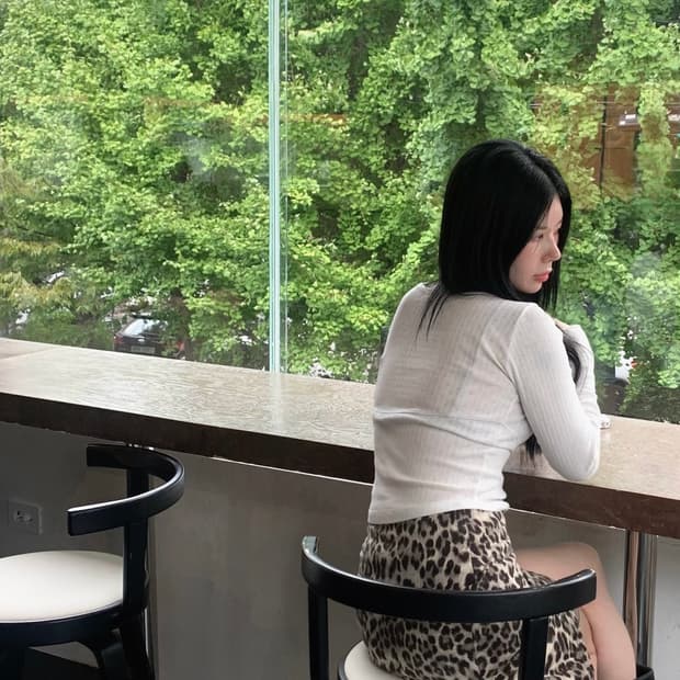 펀칭 라인 티