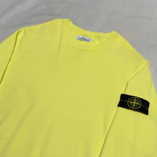 105 스톤아일랜드 옐로우 맨투맨