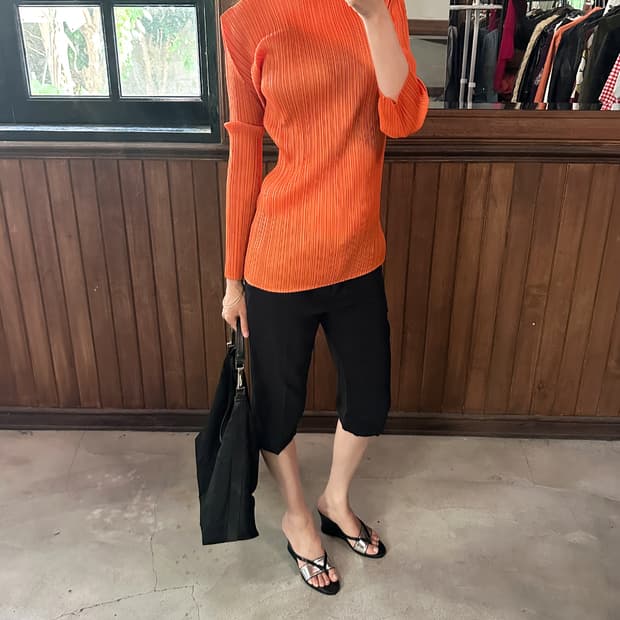 PLEATS PLEASE orange top