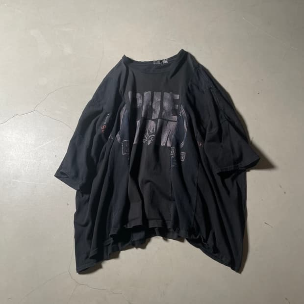 H•d **다이닝 90‘s 빈티지 비사쥬 컨스텀 티**