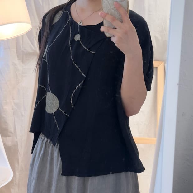 Linen needle work  print layered top 