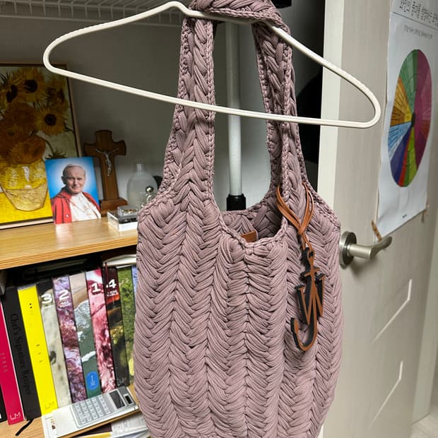 JW 앤더슨 트위스트 숄더백