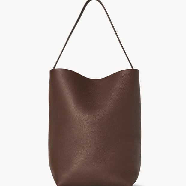 더 로우 파크백 라지 다크 올리브 컬러