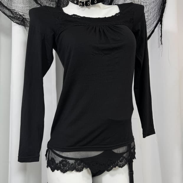 lace t-shirt
