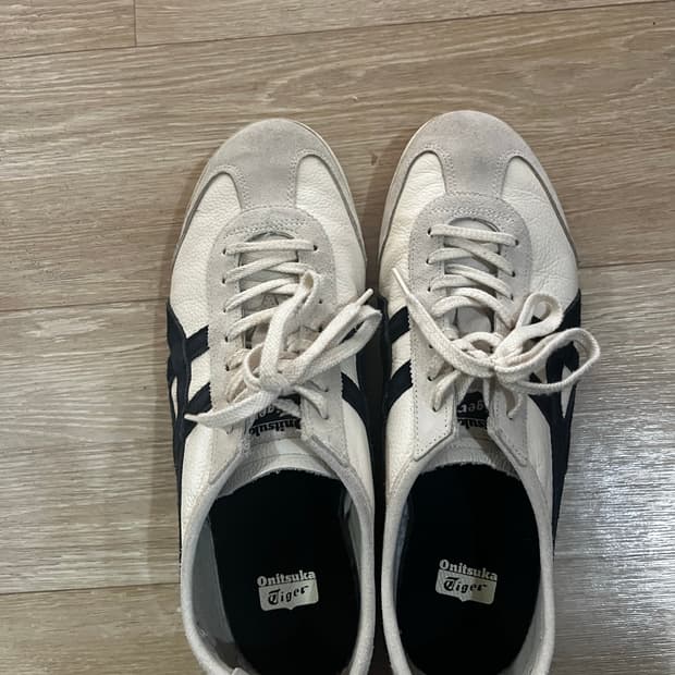 오니츠카타이거 멕시코66 빈티지 화이트 블랙 270