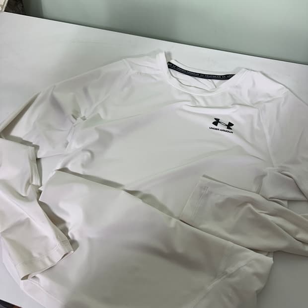 XL-XXL 언더아머 크림화이트 히트기어 헬스타이즈