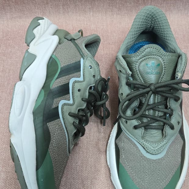 아디다스 250mm-  오즈위고 그레이 그린