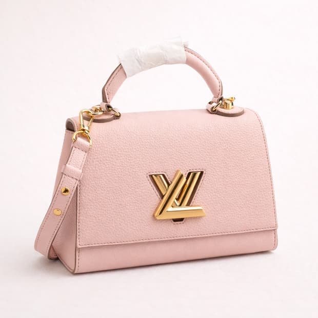 [A급] 루이비통 트위스트 원 핸들 PM 판매합니다!!!