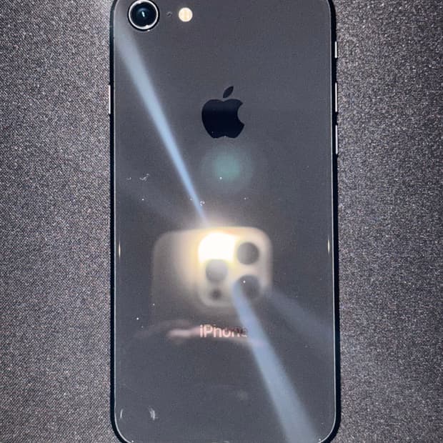 아이폰 8 블랙 128기가