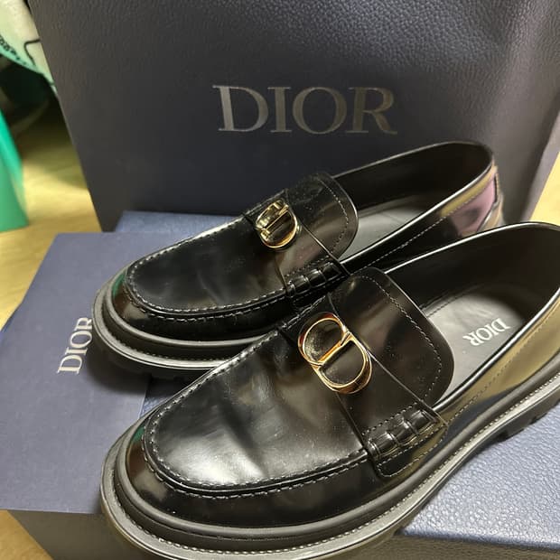 [42] 디올 익스플로러 로퍼 스무스 카프스킨