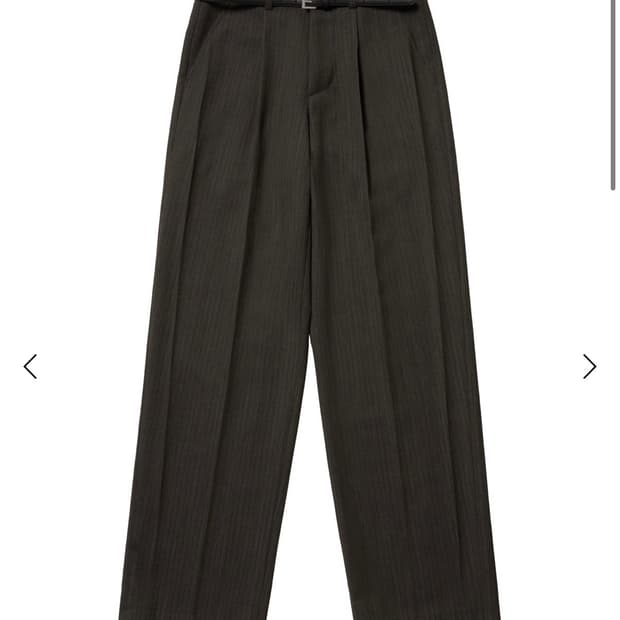 에스티유 크리즈 벨트 슬랙스 인 차콜