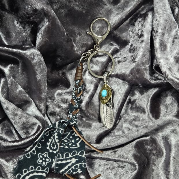 핸드메이드 커스텀 반다나 메탈패더 키링 ( OS ) / 11076