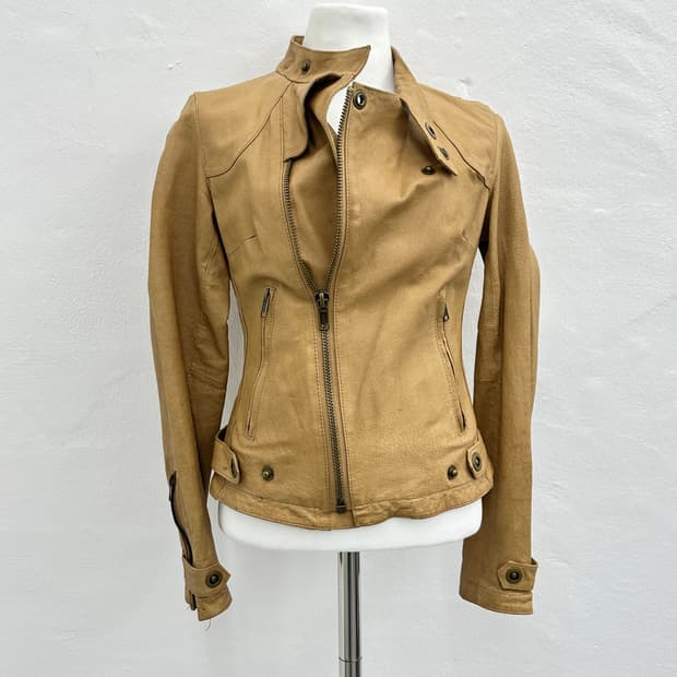 Spiral Girl asymmetric zipper pigskin le