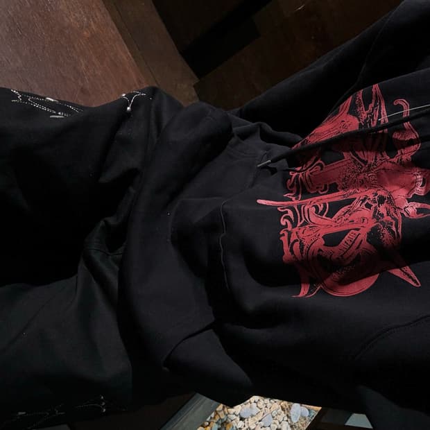  DEVIL CRITIC HOODIE  m사이즈