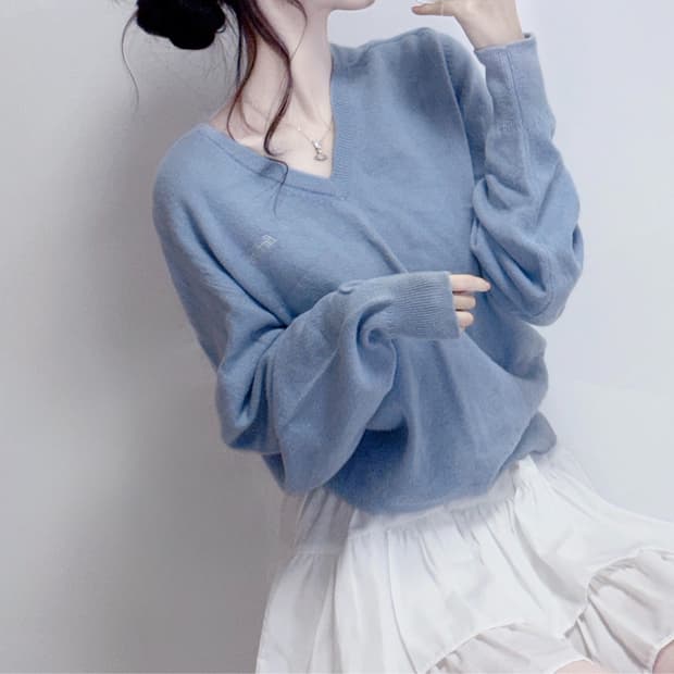 🐰버버리 스카이블루 연하늘 브이넥 니트🪽🩵