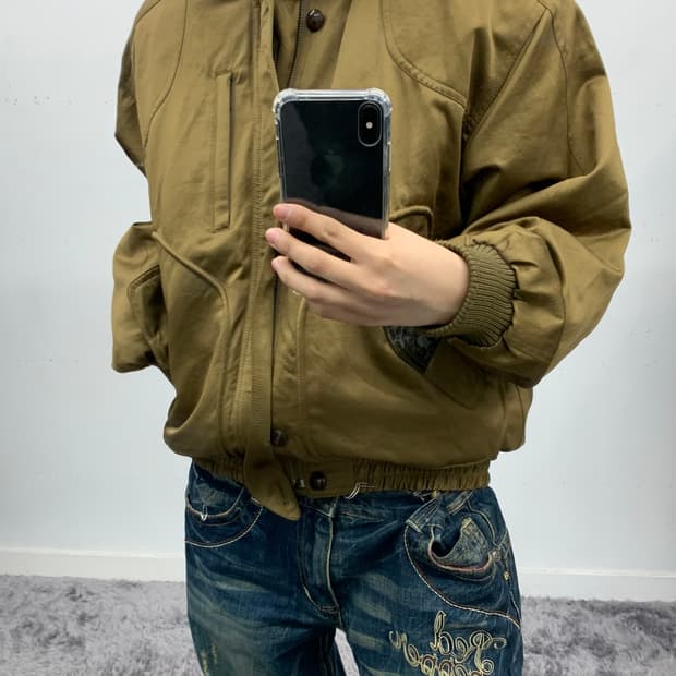 재패니즈 브라운 봄버