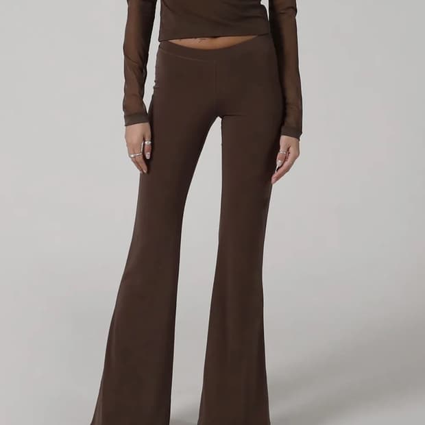 배드블러드 에고 로우라이즈 붓컷 팬츠