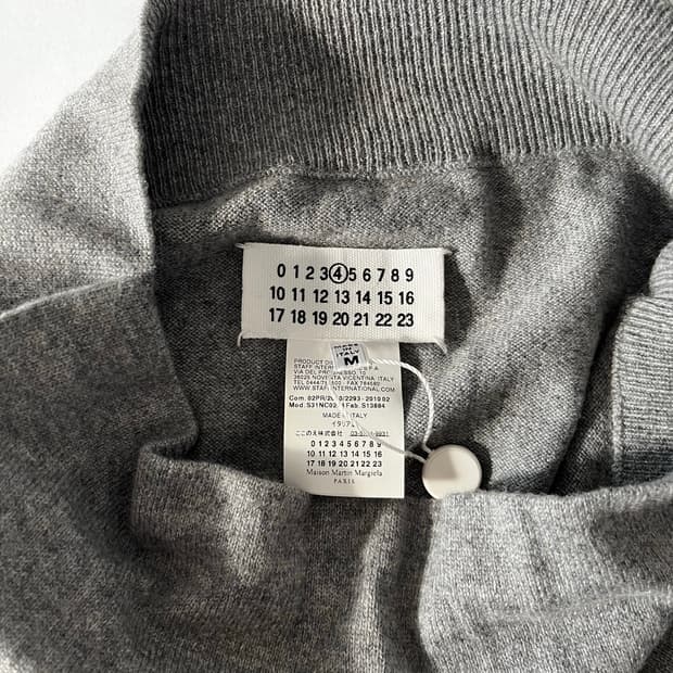 마르지엘라 캐시미어니트탑