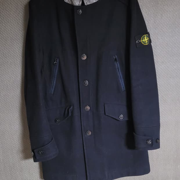 스톤아일랜드 코트