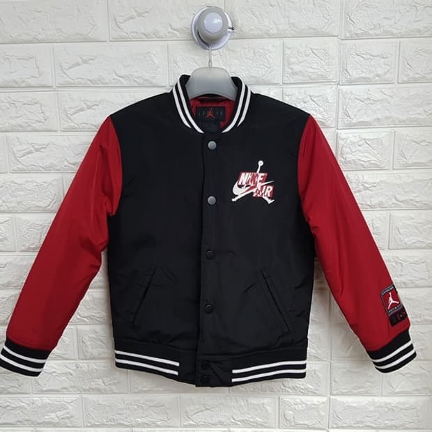 나이키 조던 패딩 야구점퍼 키즈130 (6~7세 118-122cm)