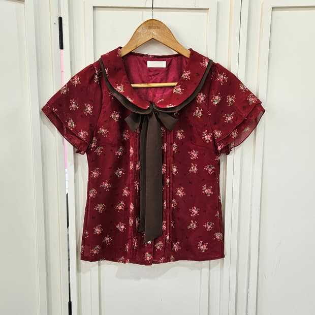 와인초코 플라워 리본 블라우스