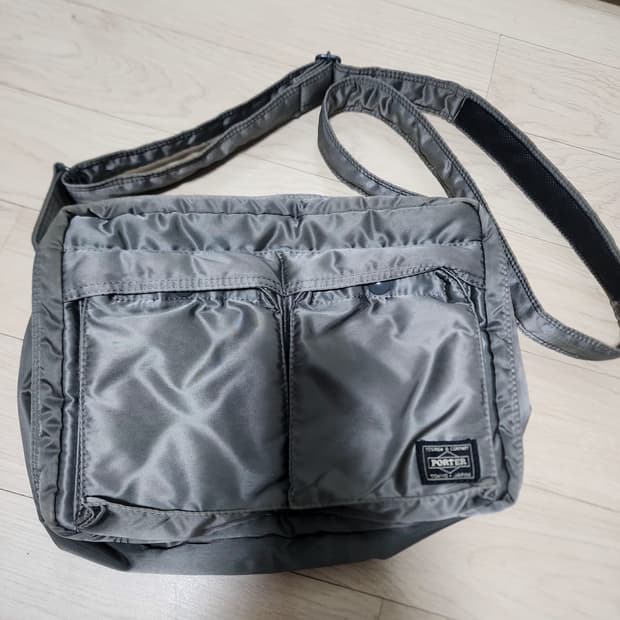 요시다포터 탱커 숄더백 라지 실버그레이