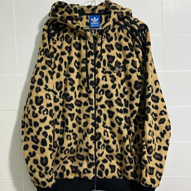 아디다스 레오파드 플리스 후드집업 져지