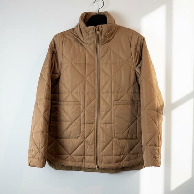 바버 다이아몬드 퀼팅 스탠드 카라 자켓