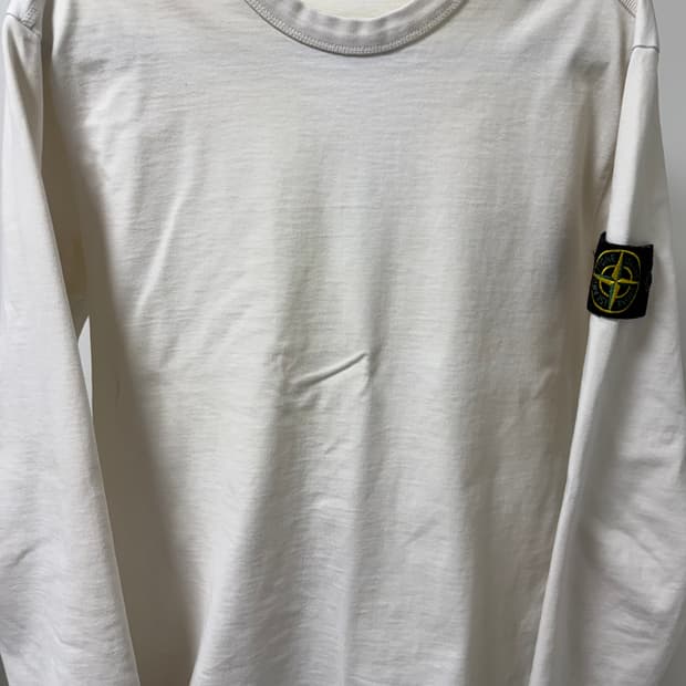 스톤아일랜드 맨투맨 화이트