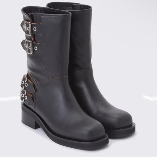 슈콤마보니 버클 부츠