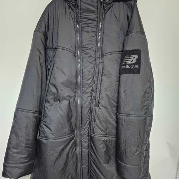 뉴발란스이스트로그몬스터파카