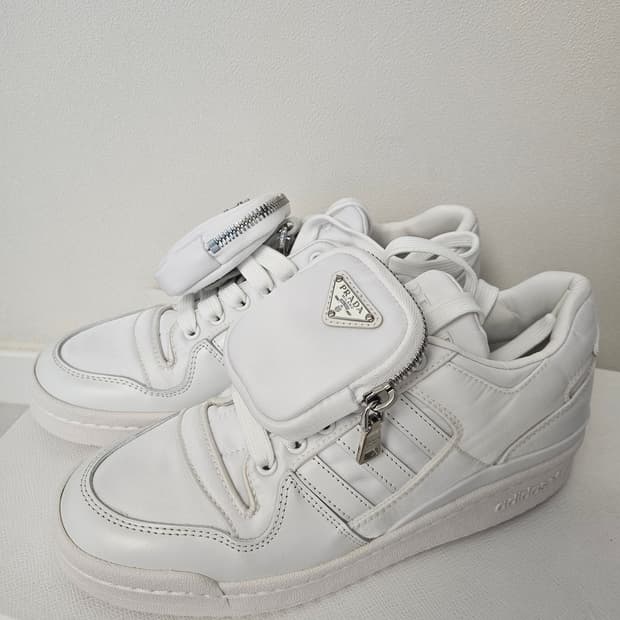 프라다X아디다스 리나일론 컬렉션 로우 스니커즈
