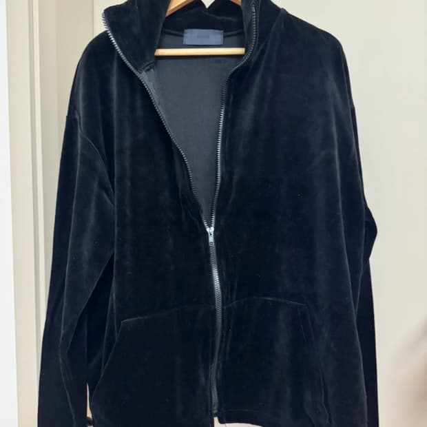 무신사브랜드 SICKOS 벨벳 블랙집업